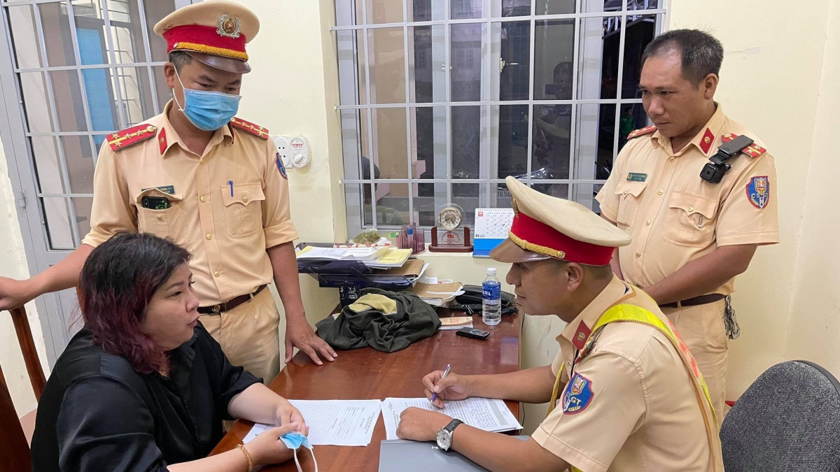 Cảnh sát giao thông Đắk Lắk kịp thời bắt giữ đối tượng bắt cóc trẻ em